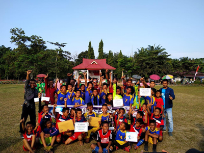 Kukerta UR Desa Muara Langsat Turut Sukseskan Turnamen Sepak Bola Junior Cup II Tahun 2019